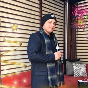 Meet your Posher, Jason